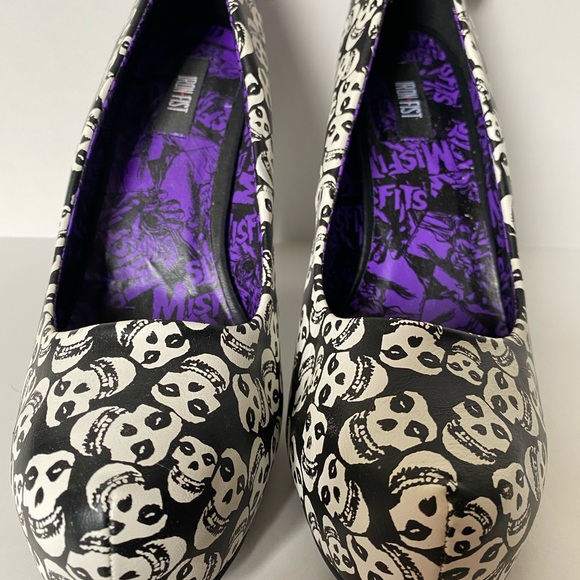 NWOT IRON FIST MISFITS HEELS (fits like a size 10) - Picture 5 of 8